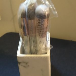 Bh cosmetics marble brushes and container